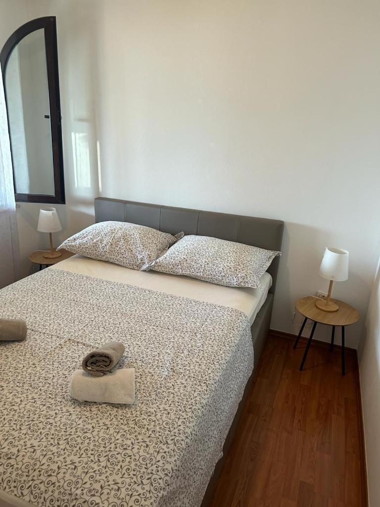 Apartments By The Sea Slatine, Ciovo - 1128 Quarto foto